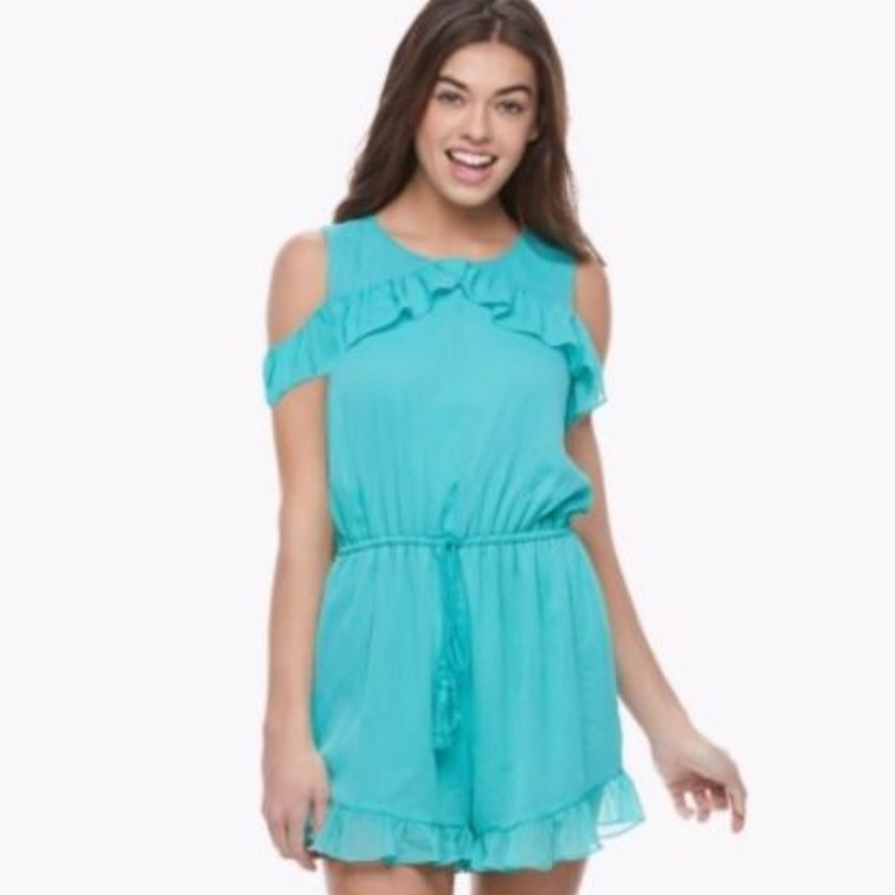 Jolie Vie Cute Turquoise Romper Size Large